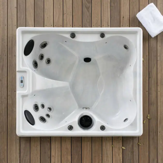 Bliss Hot Tub – compact 4-seat plug & play hot tub with 11 jets
