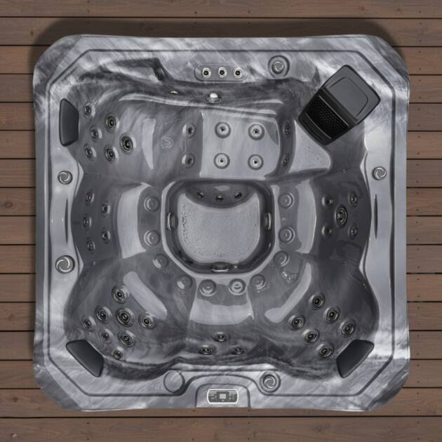 Vortex Hot Tub – 6-seat hot tub with lounger and 44 jets